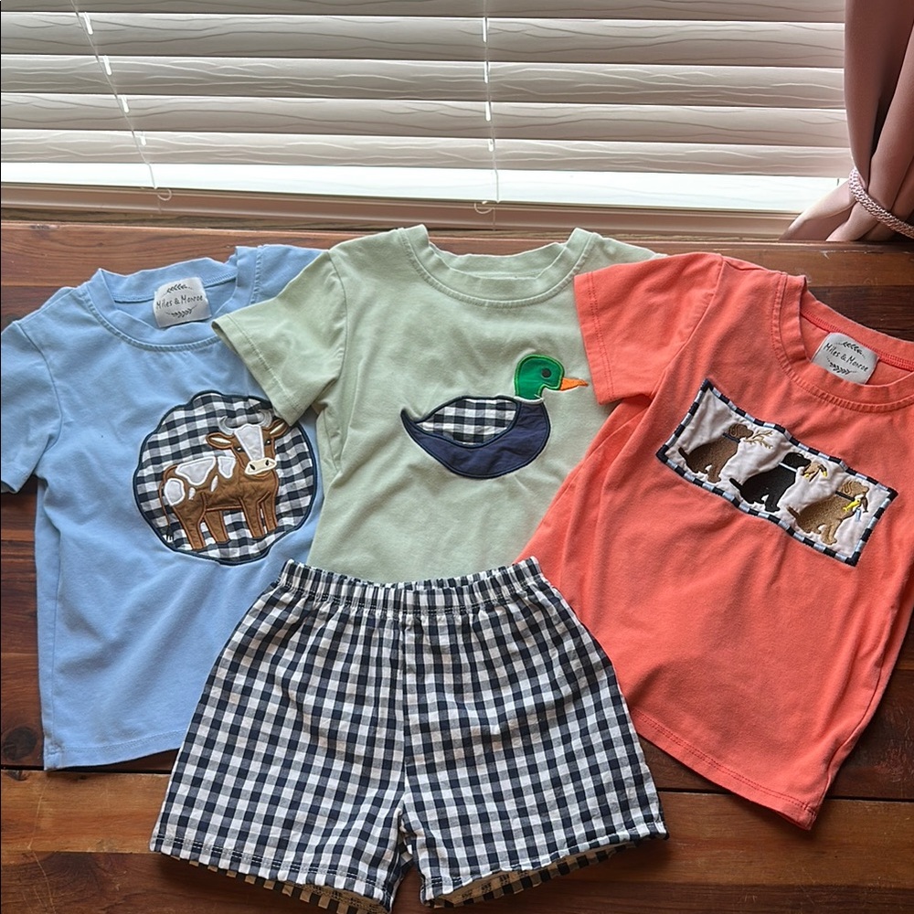 Kids Animal Print T-Shirts and Checkered Shorts Set